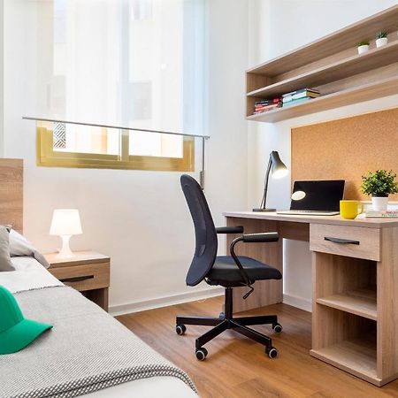 Micampus Armendariz Student Residence 세비야 외부 사진
