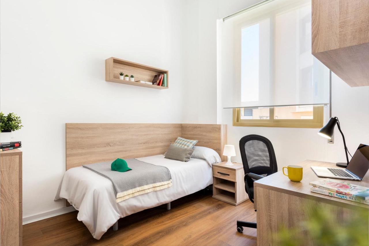 Micampus Armendariz Student Residence 세비야 외부 사진