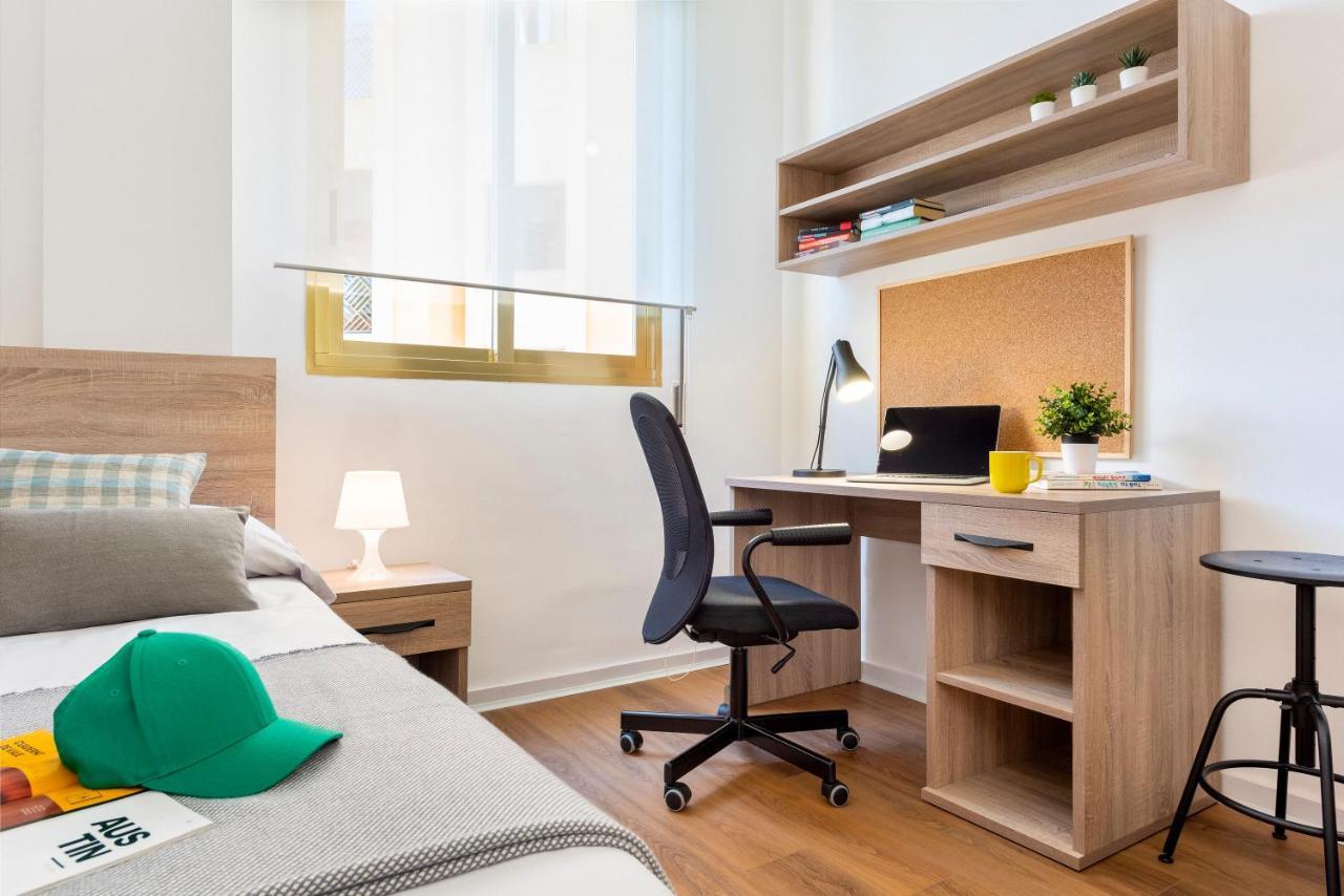 Micampus Armendariz Student Residence 세비야 외부 사진