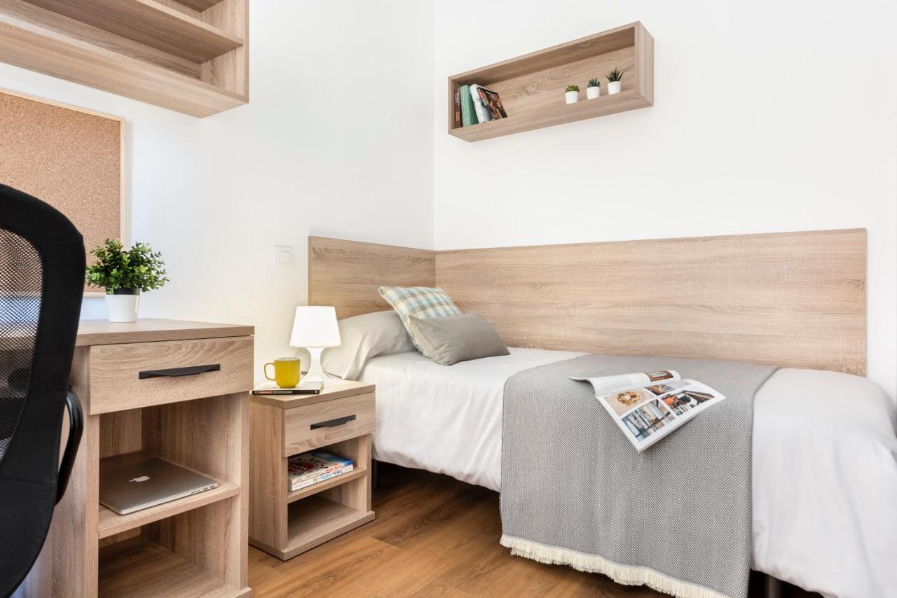 Micampus Armendariz Student Residence 세비야 외부 사진