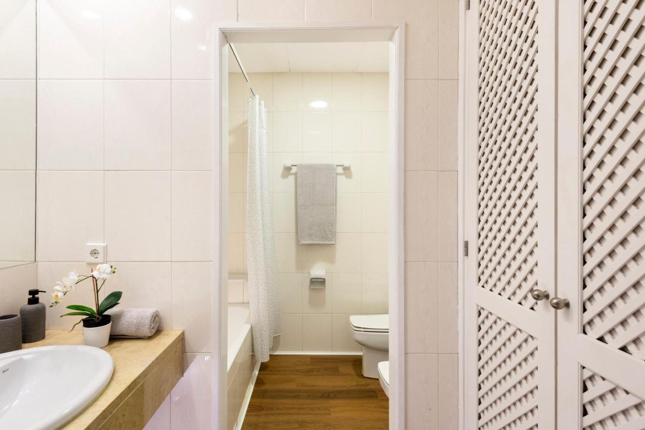 Micampus Armendariz Student Residence 세비야 외부 사진